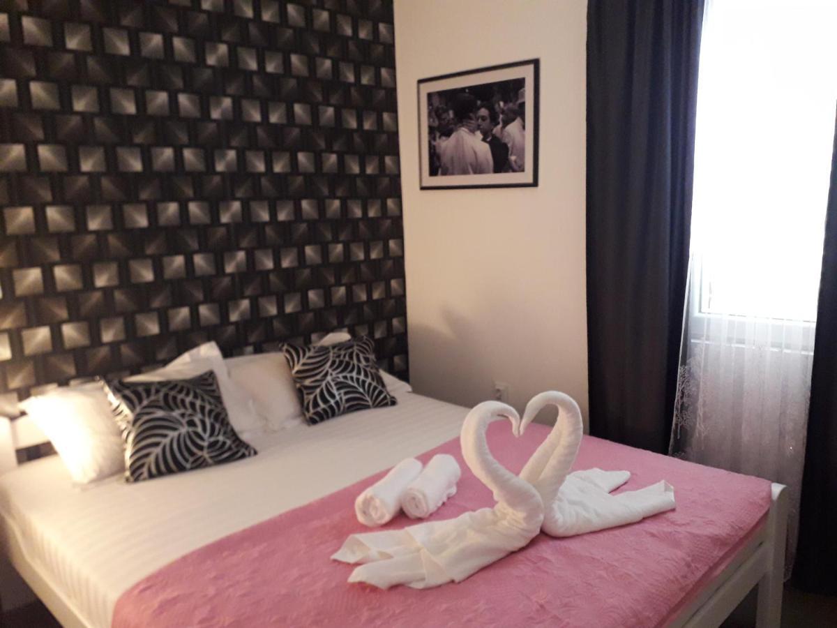 Ana Apartmani Свети-Стефан Экстерьер фото